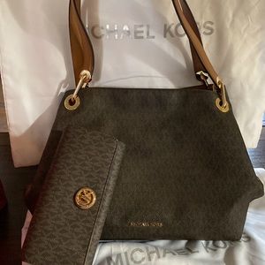 Michael Kors Purse & Wallet Combo
